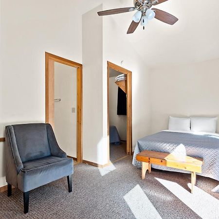 Harney Camp Cabins Hill City Ngoại thất bức ảnh