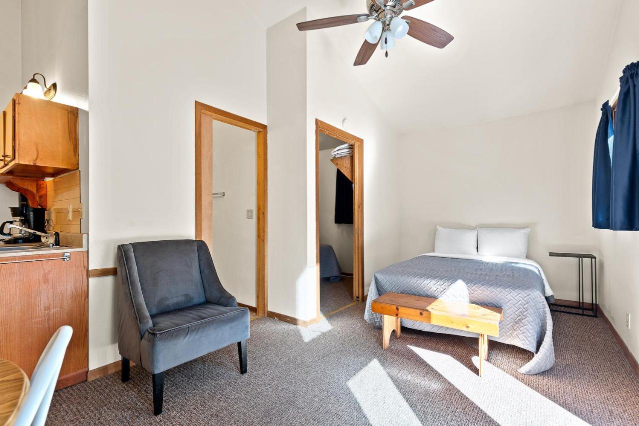 Harney Camp Cabins Hill City Ngoại thất bức ảnh