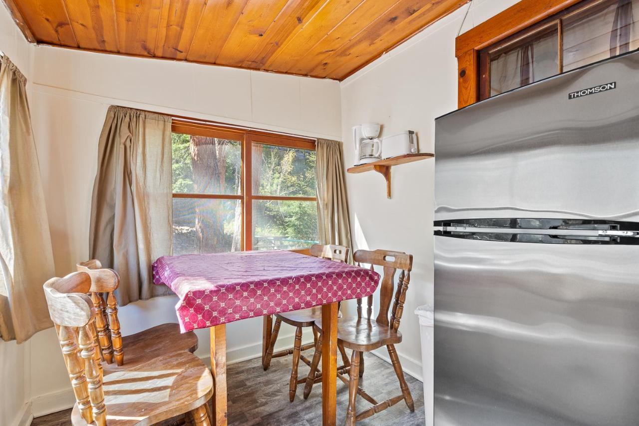 Harney Camp Cabins Hill City Ngoại thất bức ảnh