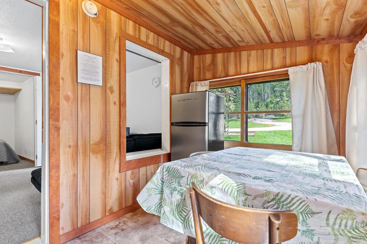 Harney Camp Cabins Hill City Ngoại thất bức ảnh