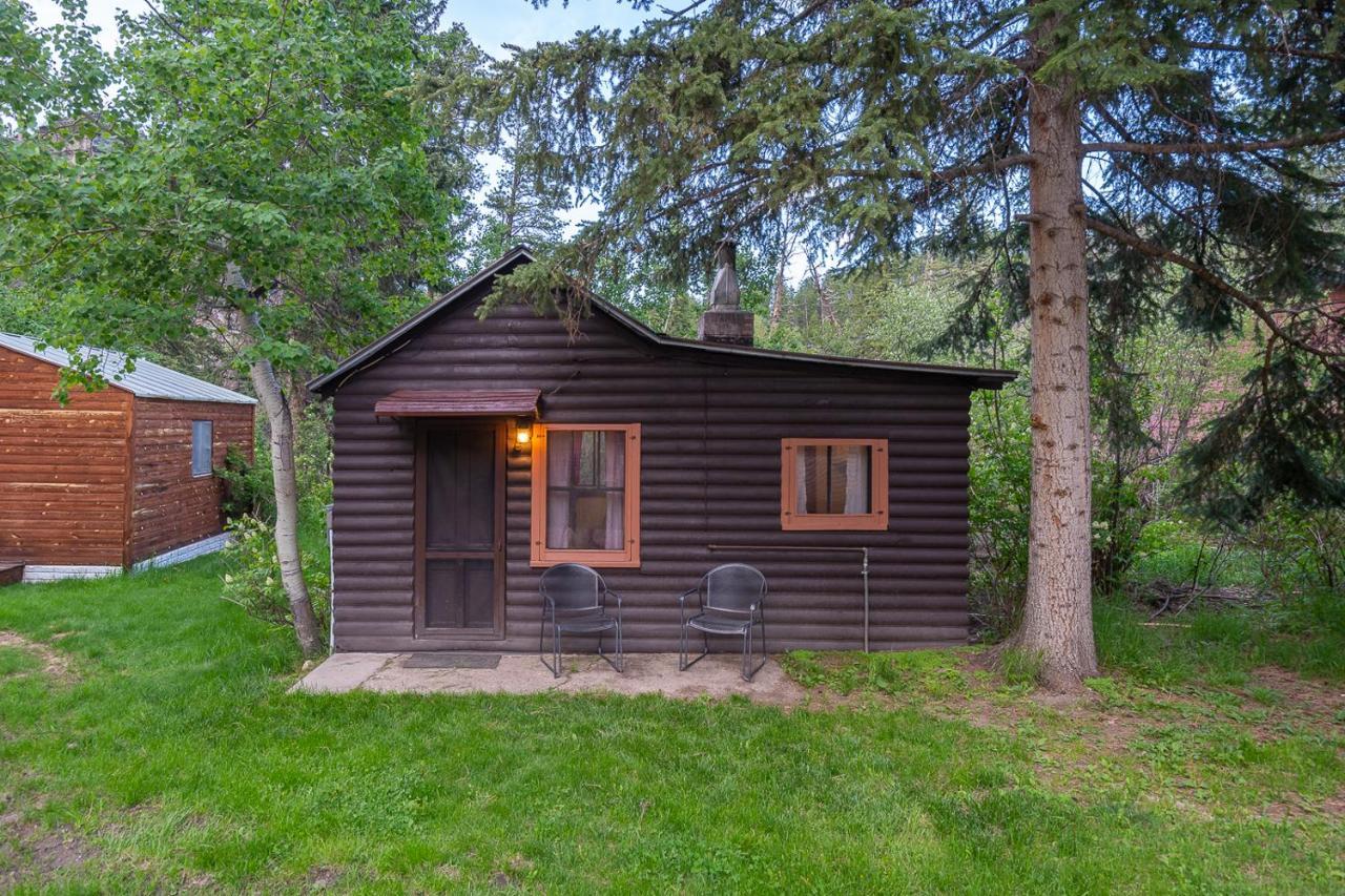 Harney Camp Cabins Hill City Ngoại thất bức ảnh